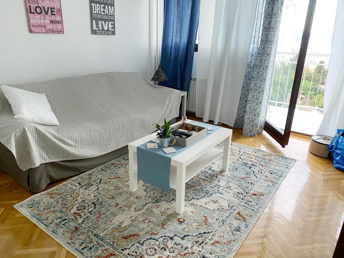 Butterfly Apartment Рийека Екстериор снимка